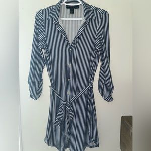Pollyesther Women’s Medium Blue Striped Button Up Front tie Dress Long sleeve